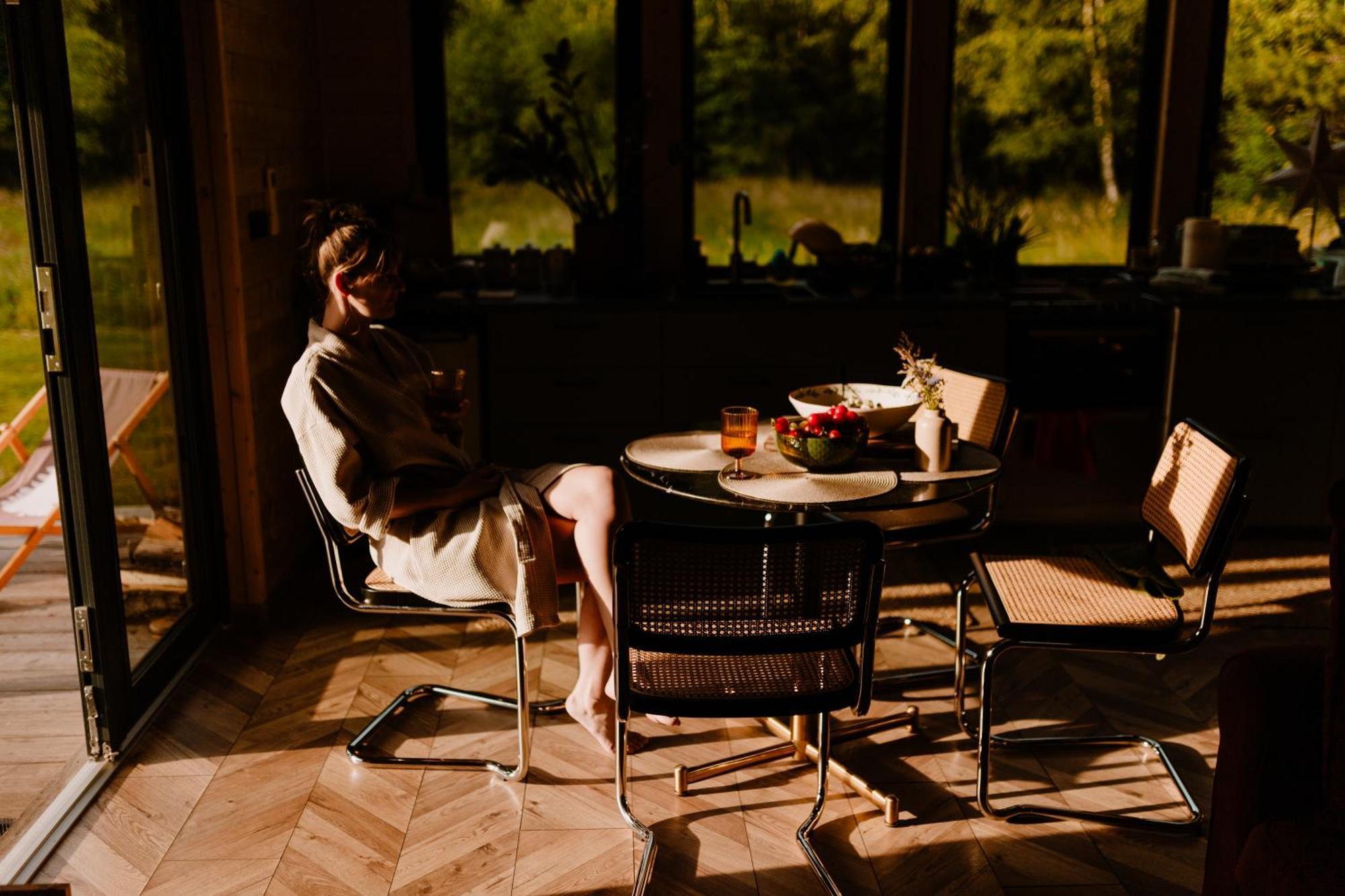 Lashouse - Nowoczesna Stodola Z Widokiem Na Las Bronków Exterior foto